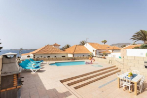 Гостиница Casa Higo - Private pool - Ocean View - BBQ - Terrace - Free Wifi - Child & Pet-Friendly - 3 bedrooms - 6 people  Порис Дэ Абона